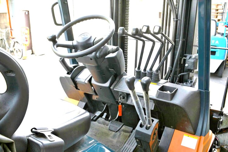 QTT courses include forklift driving