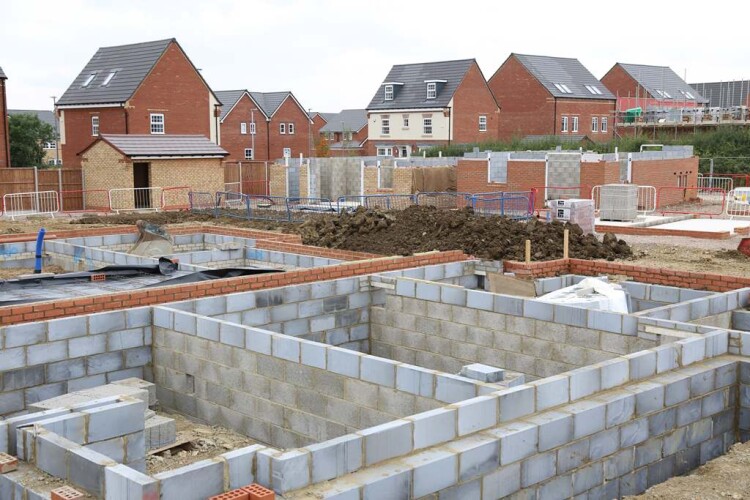Private housing output is forecast to rise by 4.0% in 2025 and 7.0% in 2026