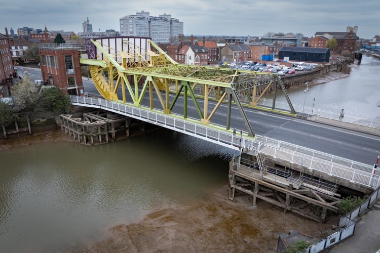 Drypool Bridge is a Scherzer rolling bascule bridge, built in 1961