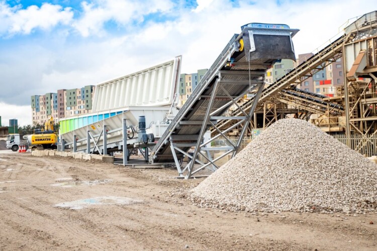 Neustark has set up a plant in Greenwich that is breaking down and recycling demolition waste for Wood Wharf