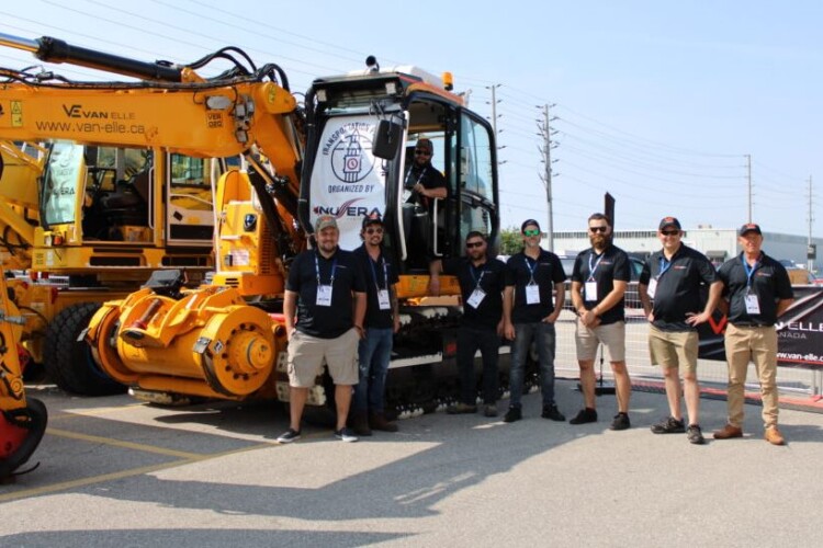 Van Elle Canada has a specialist road-rail fleet