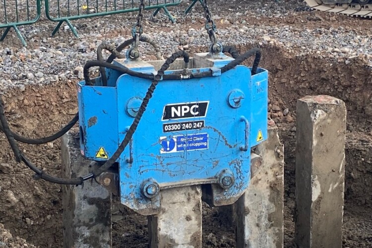 National Pile Croppers has an array of hydraulic pile croppers at work 