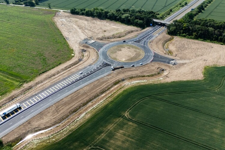 Esh recently completed a new junction on the M181 in Lincolnshire, a contract secured through YORhub’s YORcivil3 framework